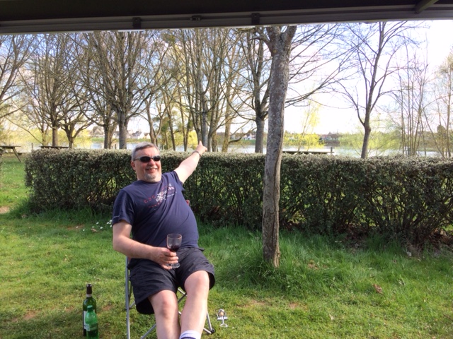 Late afternoon by the Loire at Le Jardin de Sully